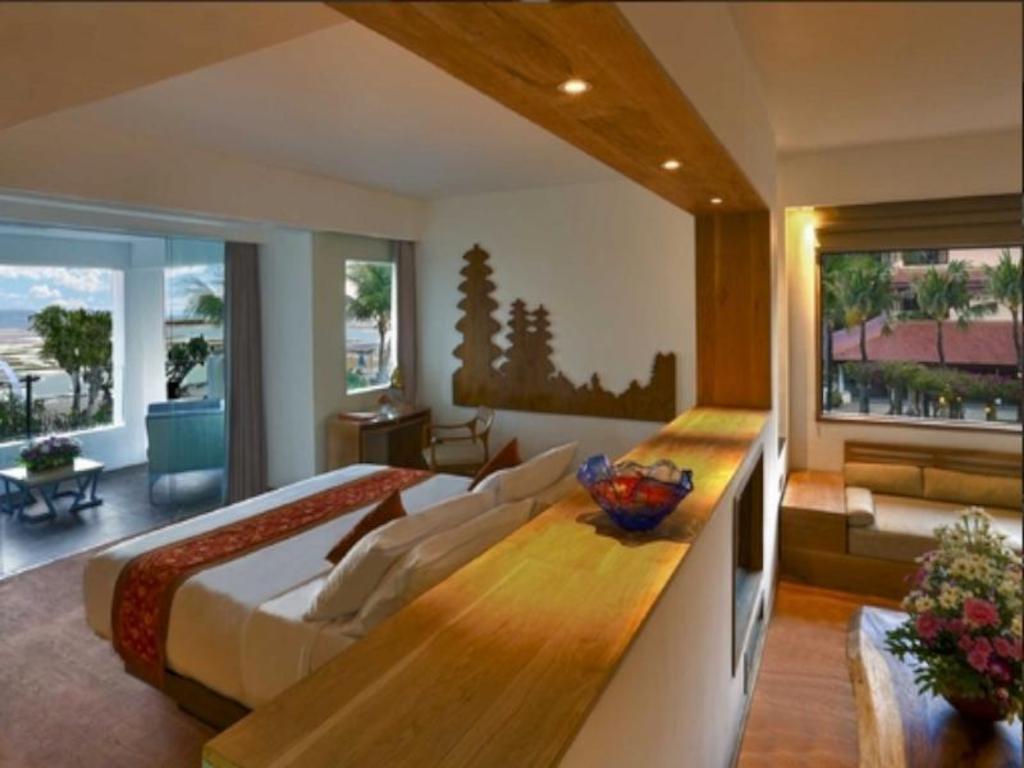 Hotel Nikko Bali Benoa Beach 객실 내부 예시