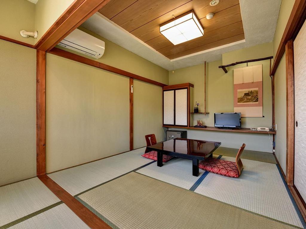Onsen Hotel Gorakan 객실 내부 예시