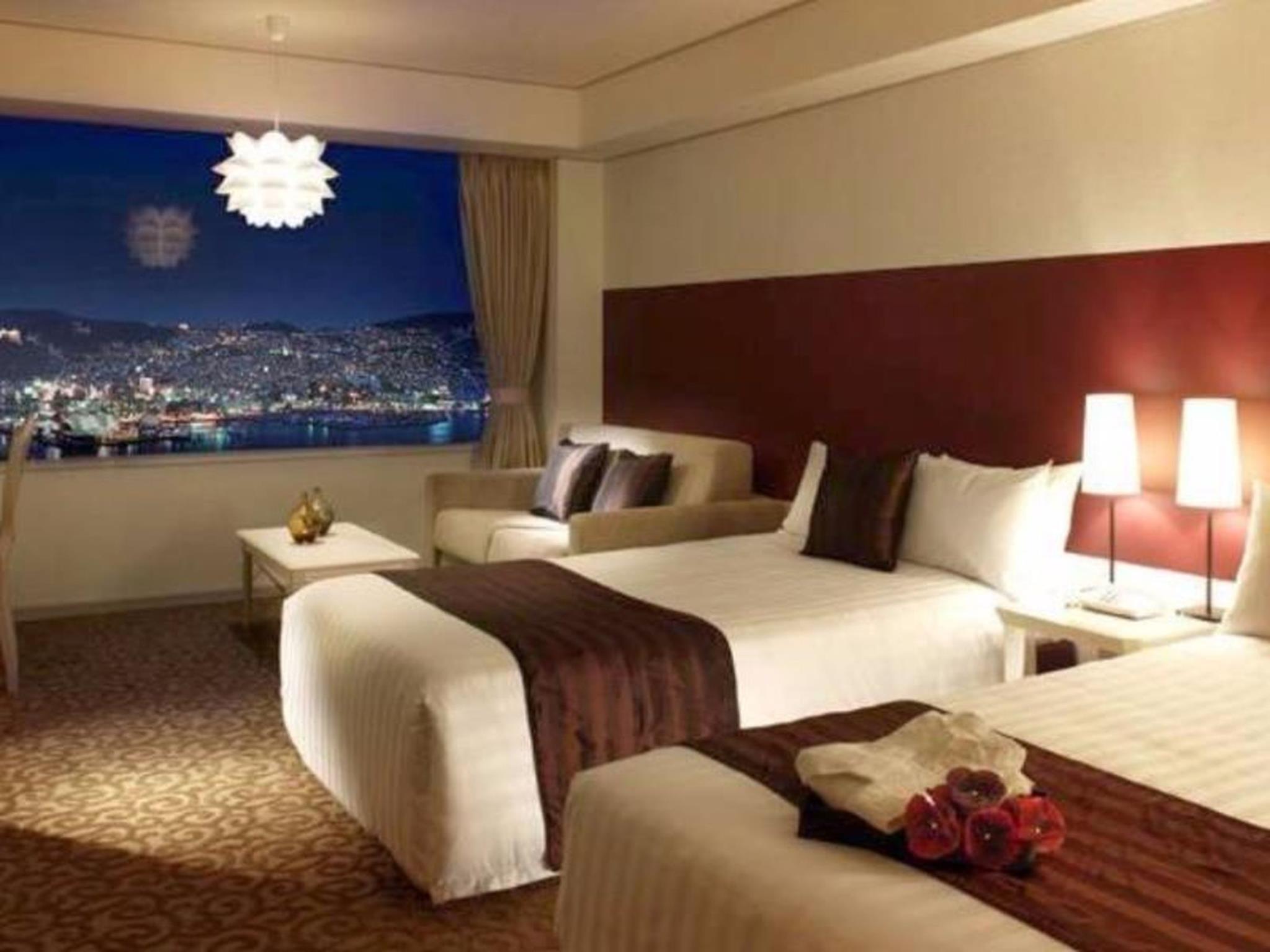 Luke Plaza Hotel 공급사 실내 사진
