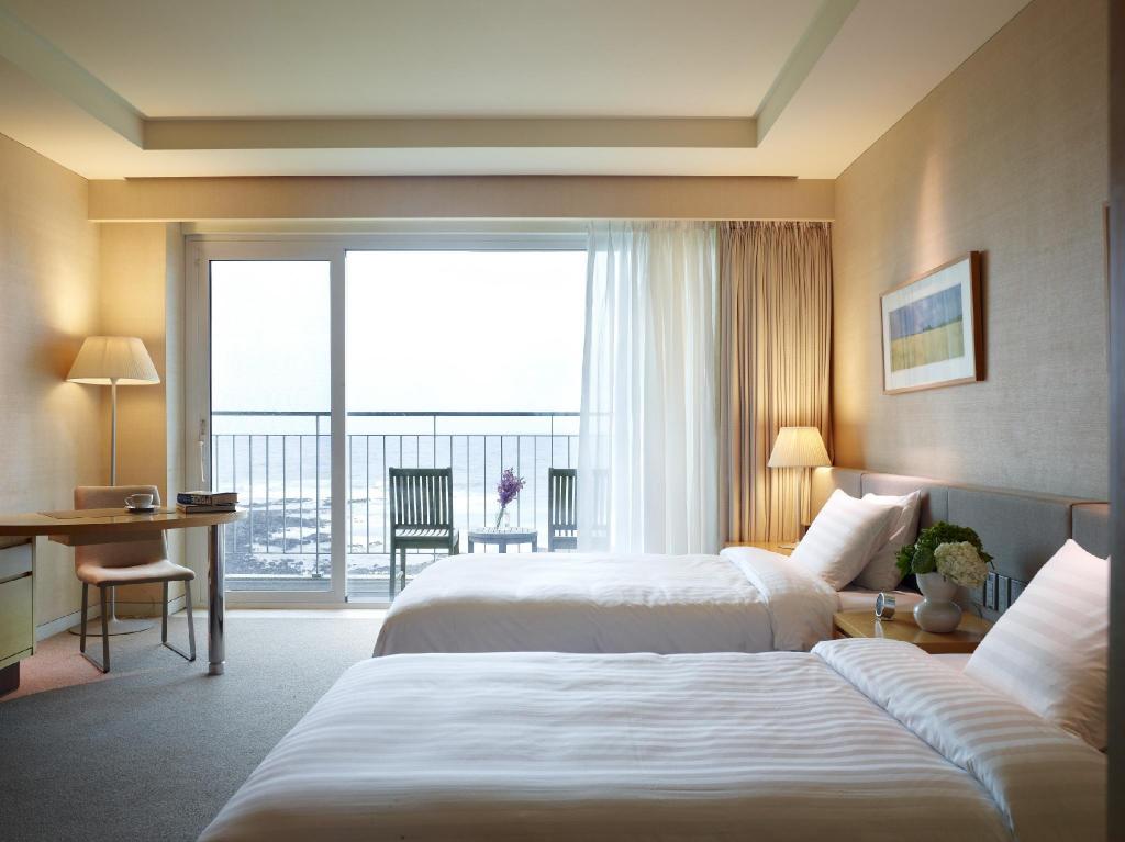Haevichi Hotel & Resort Jeju 객실 내부 예시