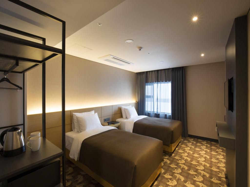 Hotel Foret Premier Nampo 객실 내부 예시