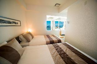 The Beach Tower Okinawa Hotel -Kyoritsu Resort 객실 내부 예시