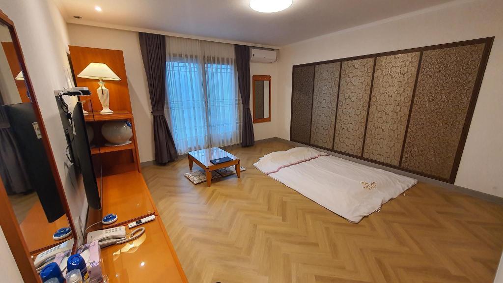 Goodstay Hotel Amaranth 객실 내부 예시