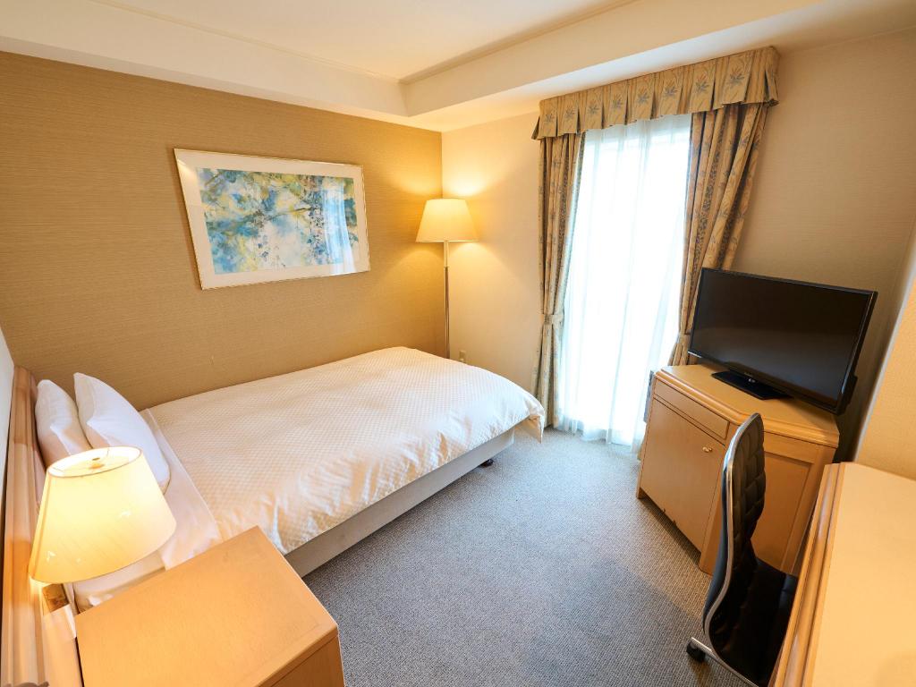 Supplier-provided room photograph at Utsunomiya Tobu Hotel Grande