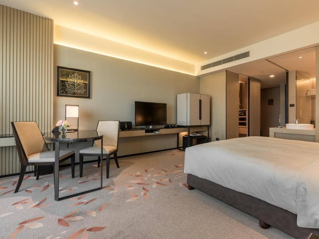 The Okura Prestige Bangkok 객실 내부 예시