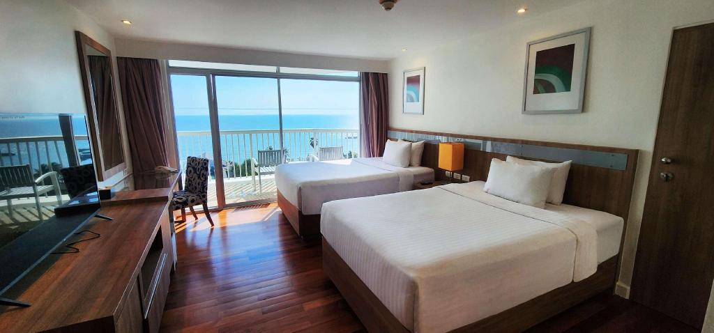 Radisson Resort & Spa Hua Hin 객실 내부 예시