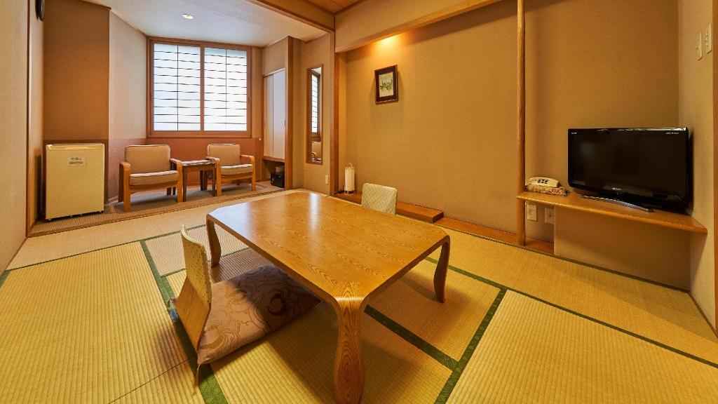 Hanabishi Hotel 객실 내부 예시