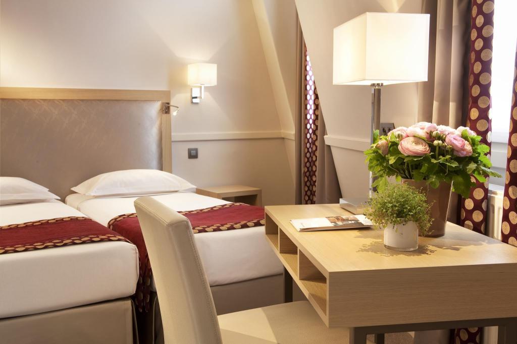 Floride Etoile Hotel 객실 내부 예시