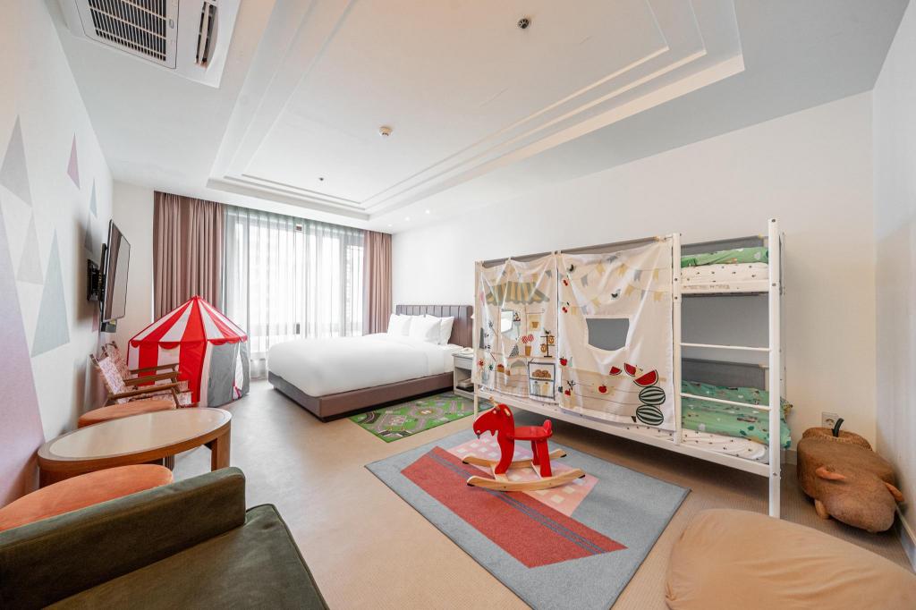 Koreana Hotel 객실 내부 예시