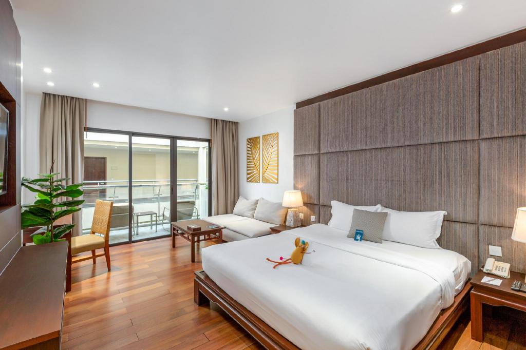 Baan Laimai Beach Resort & Spa 객실 내부 예시
