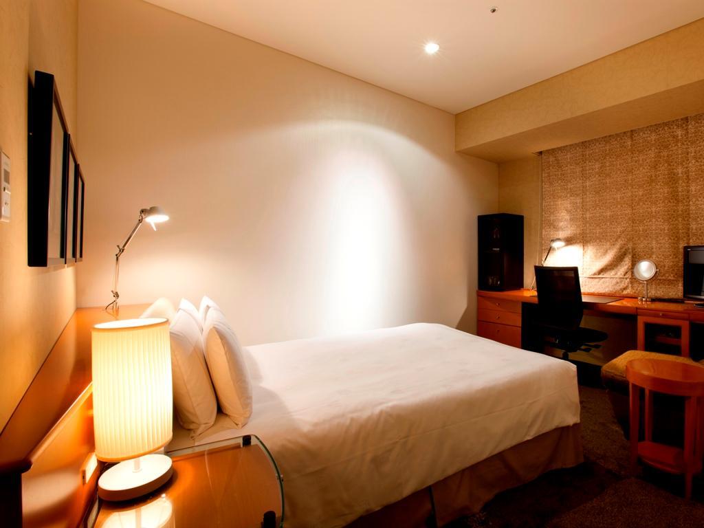 The Royal Park Hotel Iconic Tokyo Shiodome 객실 내부 예시