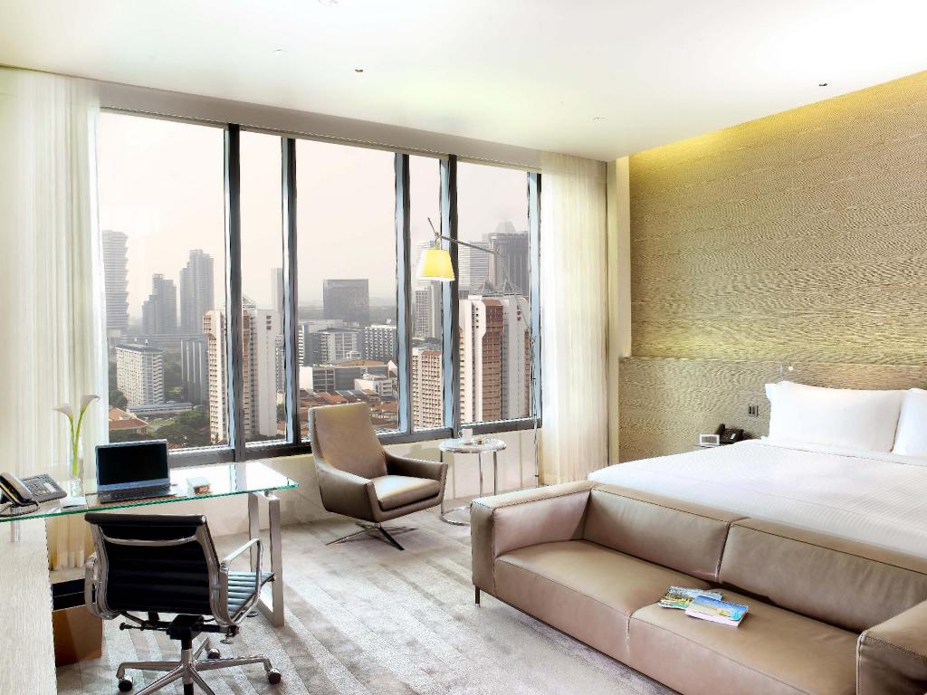 One Farrer Hotel 객실 내부 예시