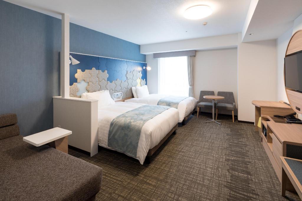 Comfort Suites Tokyo Bay supplier room-interior example