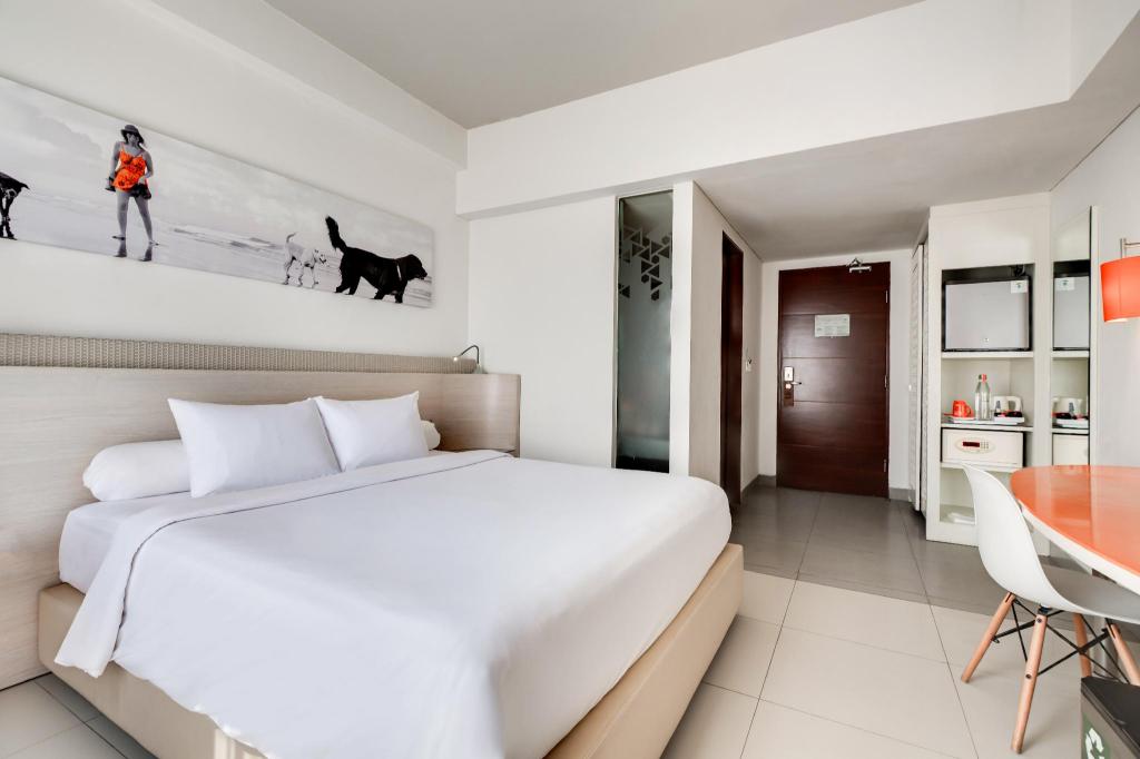 HARRIS Hotel Seminyak 객실 내부 예시