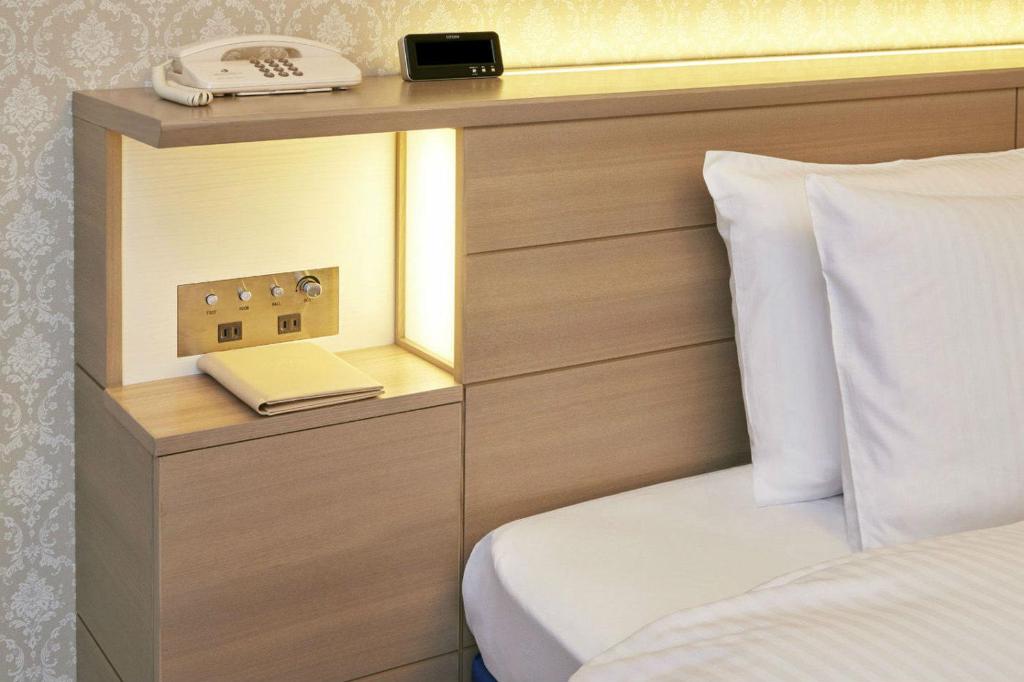 Hotel Okura Tokyo Bay 객실 내부 예시