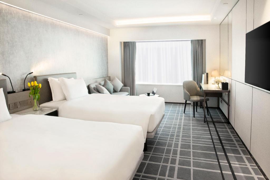 Royal Park Hotel 객실 내부 예시