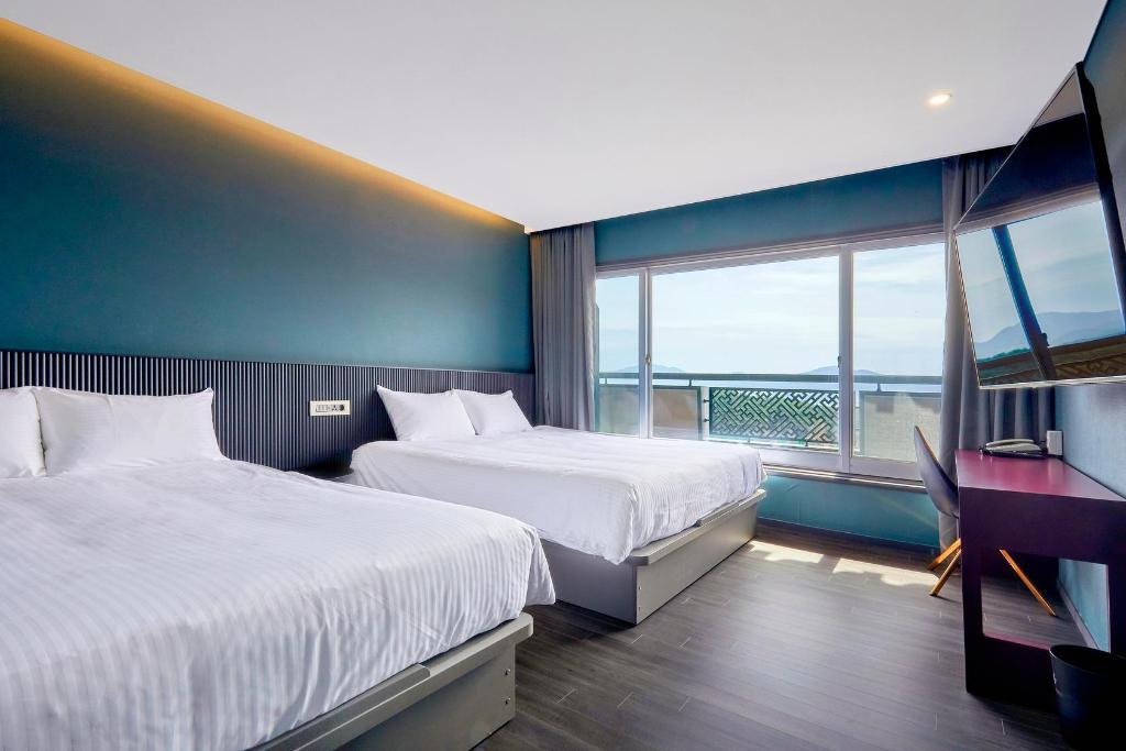 Kolon Hotel 객실 내부 예시