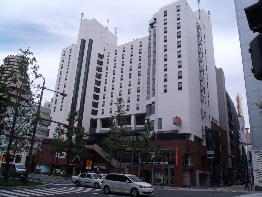 크로스 호텔 오사카 실제 외관